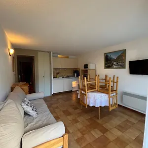 hountanet-appart-5-personnes-vue-montagne-avec-jardin.midi-pyreneeshotels.com/